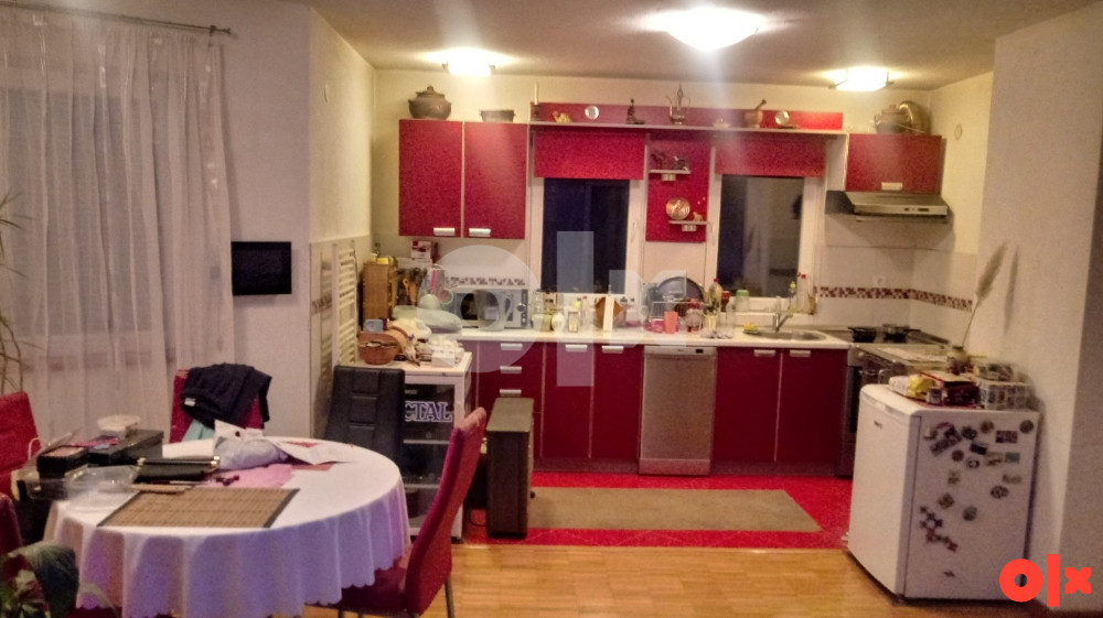 Kuća novije gradnje  Hadžići - Binježevo 2