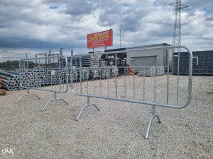 O G R A D E  MOBILNE NOVE