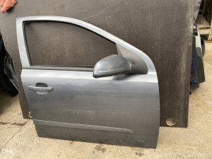 Vrata prednja desna Opel Astra 2005 (fotografija 3)