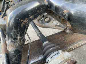 Poluosovina zadnja BMW X1 (fotografija 3)