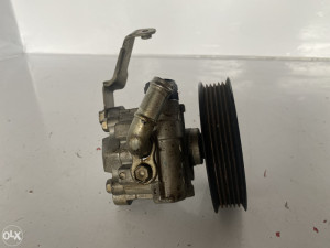 Servo pumpa Toyota Corolla Verso (fotografija 3)