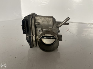 Klapna gasa b Toyota Corolla Verso (fotografija 4)