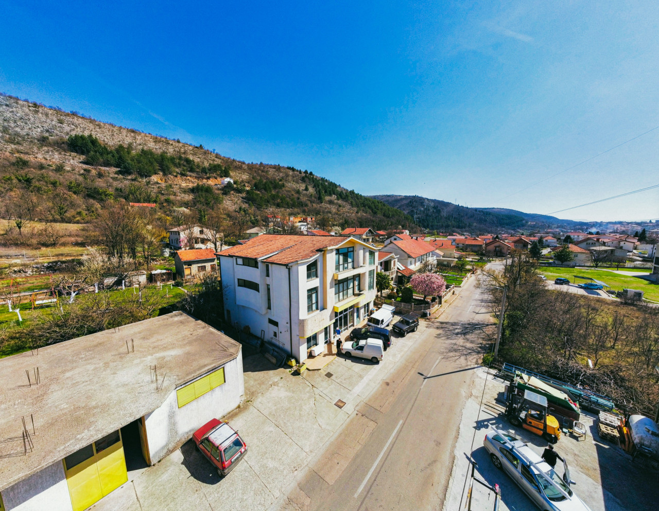 EOS / Poslovni Objekat / Oklaji  / 606 m2 3