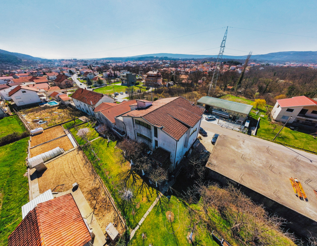 EOS / Poslovni Objekat / Oklaji  / 606 m2 10