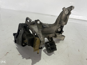 Nosac motora 80kw Peugeot 307 (fotografija 3)
