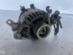 Alternator b Toyota Yaris (fotografija 3)