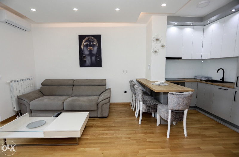 Stan na dan sa garažom Sarajevo Bulevar Ilidza Apartman
