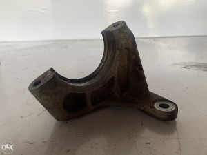Nosac poluosovine Volvo XC70 (fotografija 3)