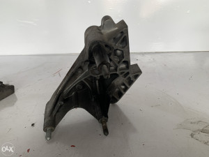 Nosac motora Volkswagen Passat (fotografija 3)