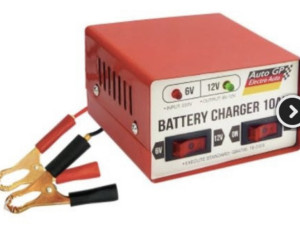 Punjač akumulatora 6V,12V,10A