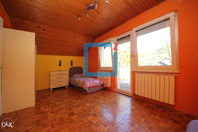 Kuća 160m2 / garaža /bazen/ Lukavica / Istočno Sarajevo 10