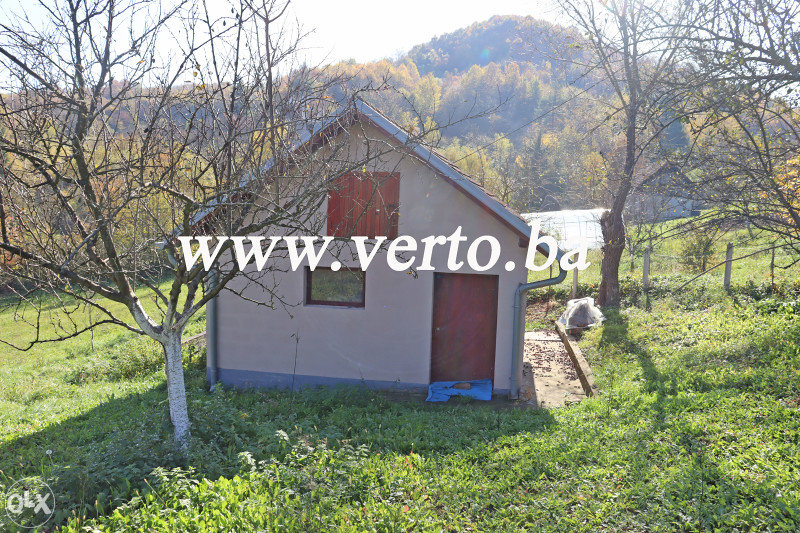 KUCA, POZARNICA, TUZLA  11.049 m2 3