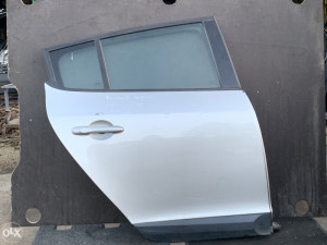 Vrata zadnja desna Renault Megane 2008 (fotografija 3)