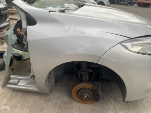 Blatobran desni lijevi Renault Megane 2011 (fotografija 6)