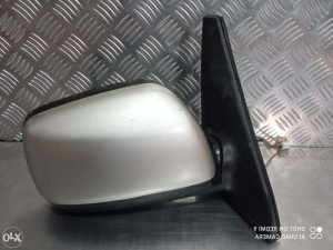 retrovizor desni sivi toyota corolla verso