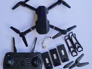 DRON SA TRI BATERIJE I DVIJE KAMERE KAMEROM HD WIFI