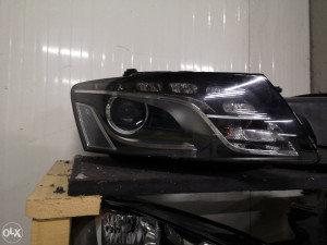 Far desni xenon led audi q5 8r0941004d