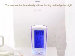 Sat elektronski alarm temperatura led osvjetljenje