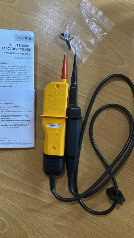 1 pcs only Fluke T150 VDE OR FLUKE T150 /Function intact, appearance defective