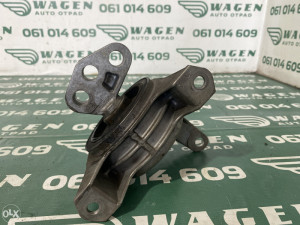 Nosac motora 74kw Opel Astra H (fotografija 3)