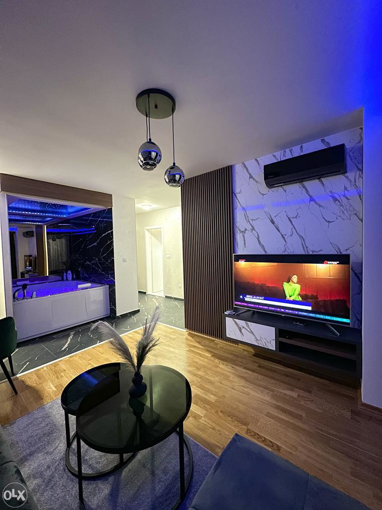STAN NA DAN JAKUZZI -PRIVATNI PARKING -SARAJEVO