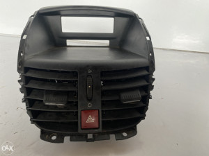 Resetke ventilacije Peugeot 207 (fotografija 3)