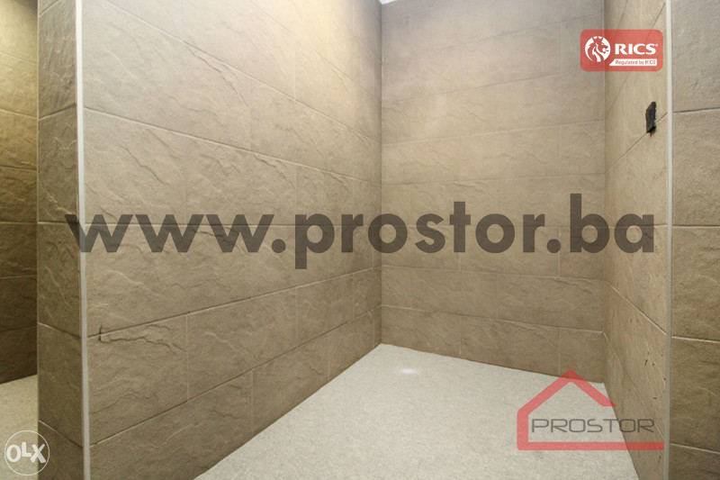 PROSTOR izdaje: Poslovni prostor, 55m2, Stari Grad 4