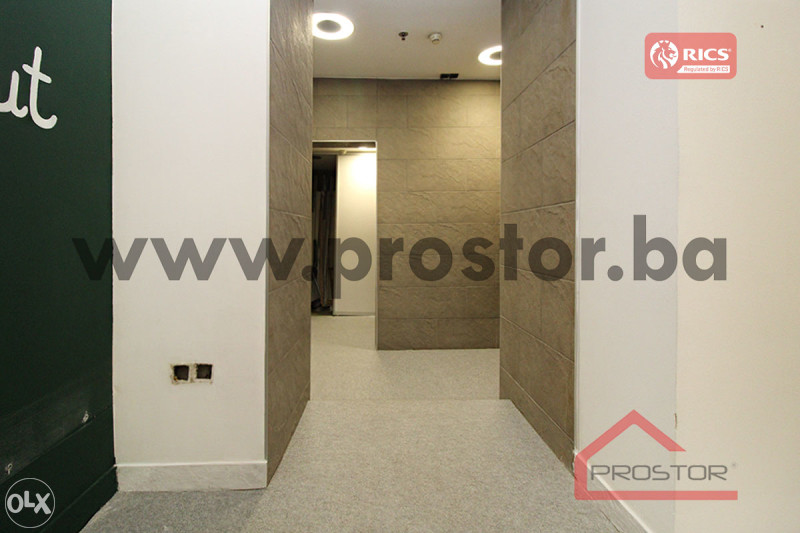 PROSTOR izdaje: Poslovni prostor, 55m2, Stari Grad 3