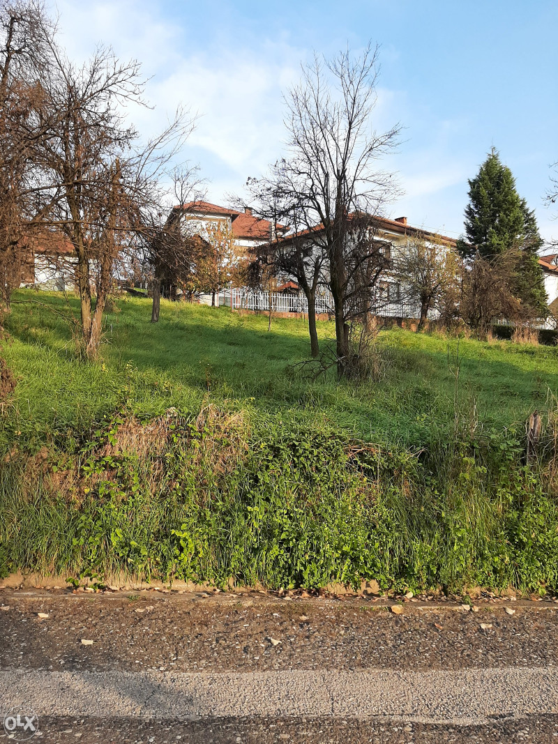 Plac Gradačac Gradina 4