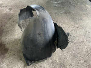 Pvc unutrasnji desni blatobran Volkswagen Golf 5 (fotografija 3)