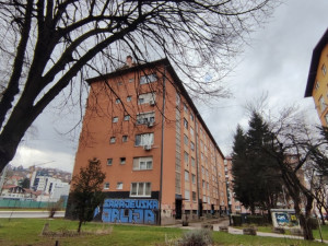 Grbavica , petosoban dvoetazni stan na prodaju!