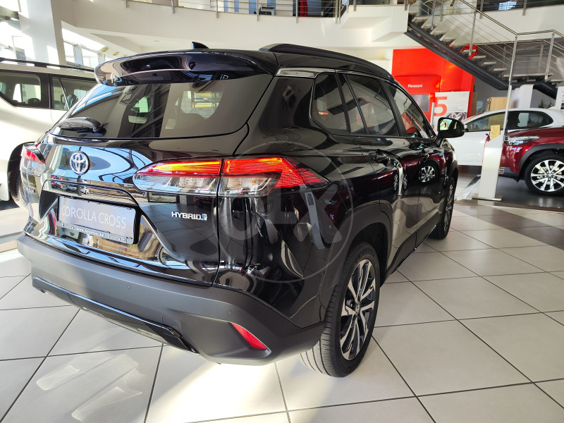 TOYOTA COROLLA CROSS 2.0 HEV FWD 5D E-CVT STYLE - Automobili - OLX.ba