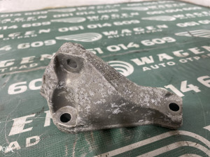 Nosac pumpe goriva BMW X1 (fotografija 3)