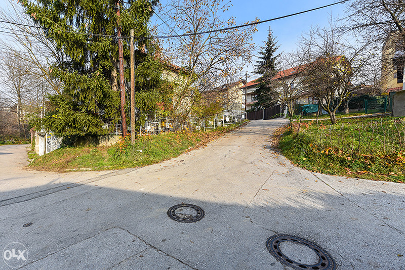 Kuća sa garažom i zemljištem 243m2 Sarajevo Centar - Višnjik 3