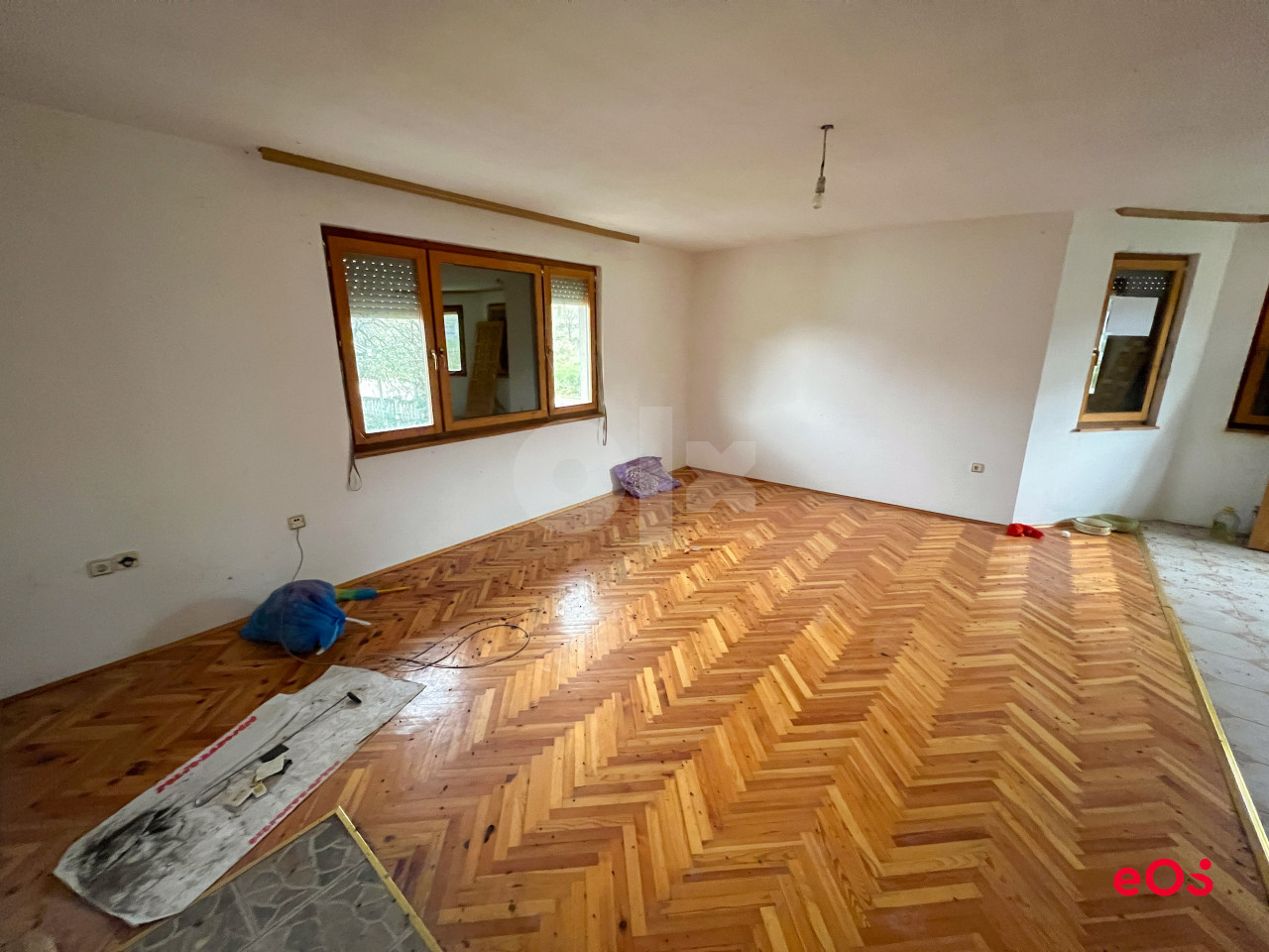 EOS / Kuće sa zemljištem i Farmom / Kozarska Dubica 9