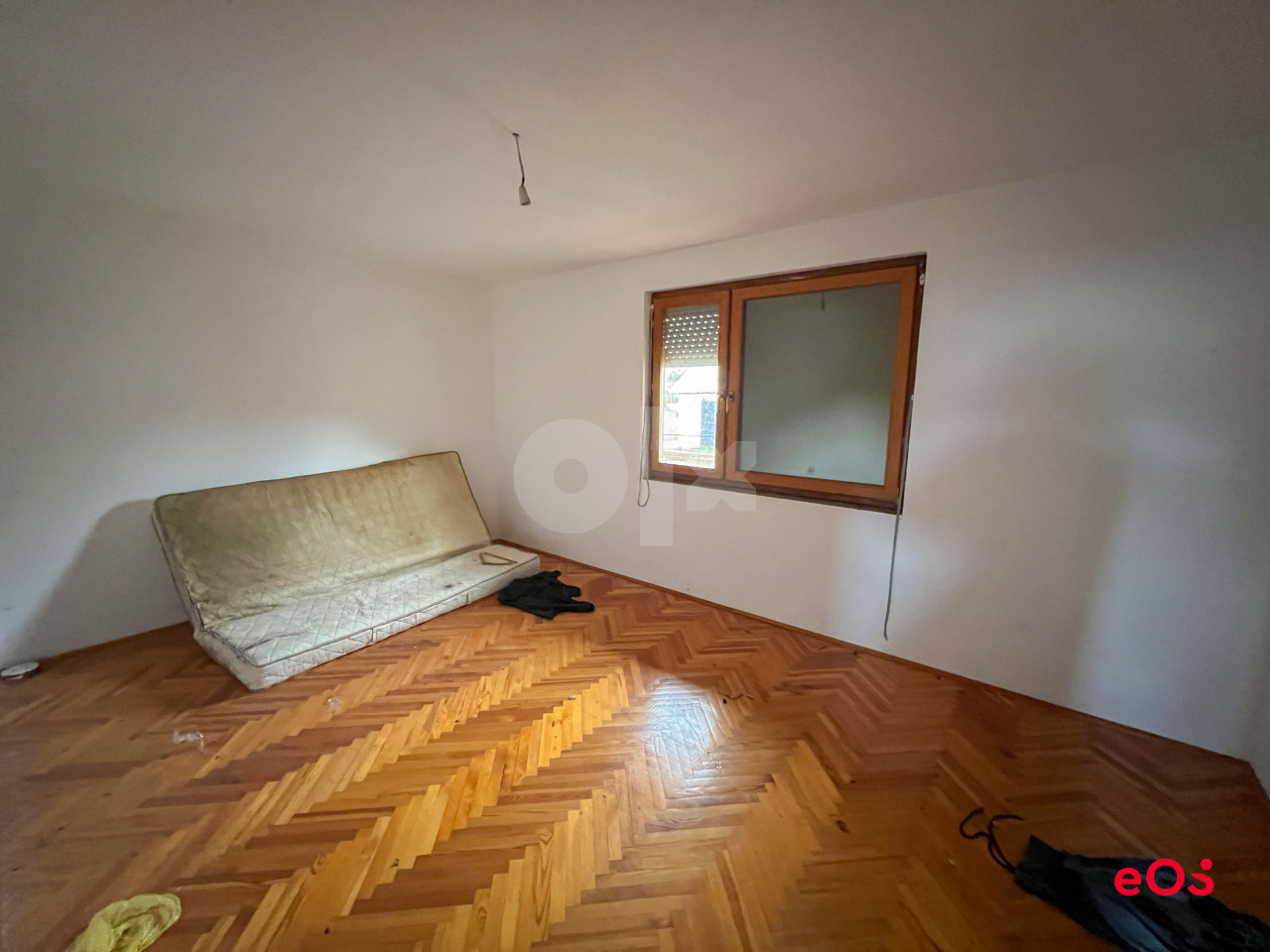 EOS / Kuće sa zemljištem i Farmom / Kozarska Dubica 12