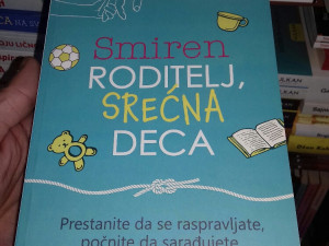 Smiren roditelj srećna deca Lora Markam