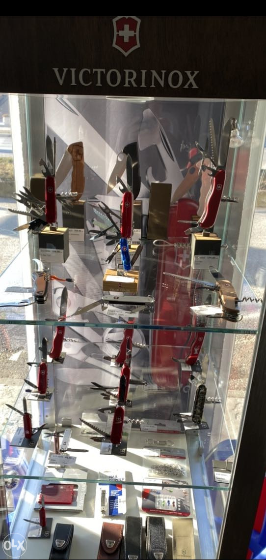 VICTORINOX SWISS ARMY KNIFE WINE MASTER