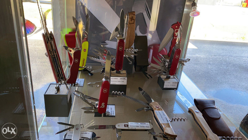 VICTORINOX SWISS ARMY KNIFE WINE MASTER