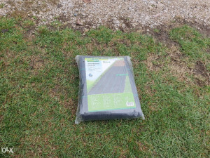 Cerada za pokrivanje baste vrta usijeva