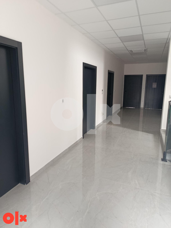 Iznajmljivanje-Poslovni objekat Gračanica od 20m2 do 214m2 5
