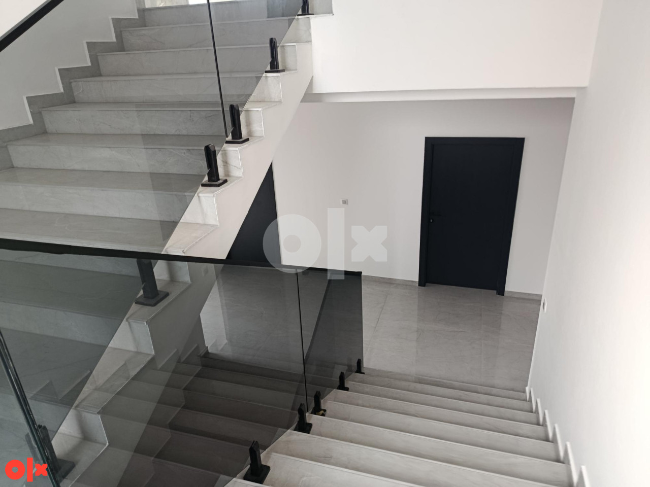 Iznajmljivanje-Poslovni objekat Gračanica od 20m2 do 214m2 11
