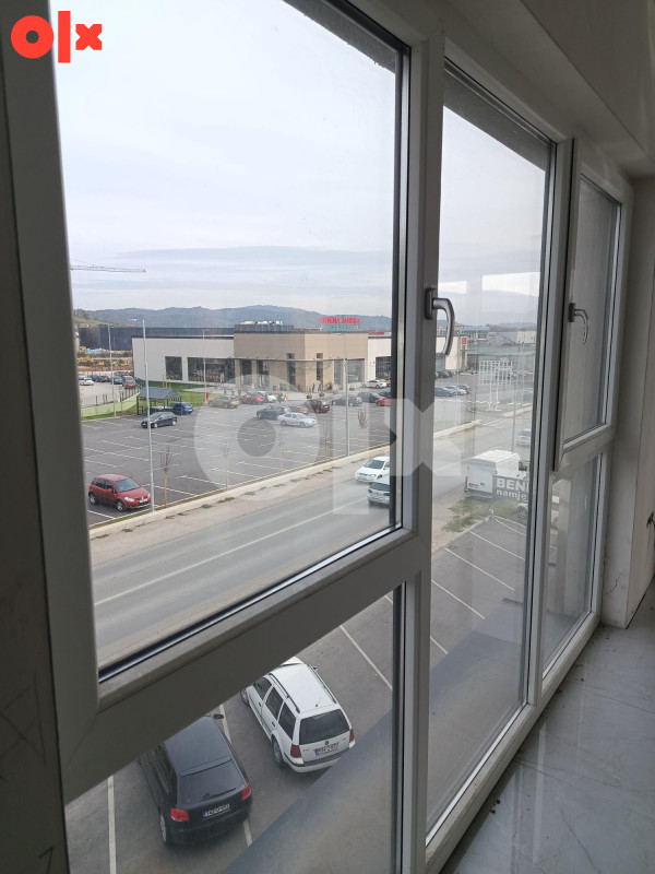 Iznajmljivanje-Poslovni objekat Gračanica od 20m2 do 214m2 15