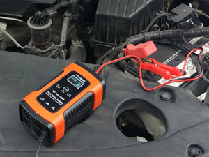 Punjač akumulatora Mega 12V