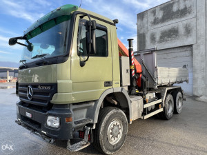 Actros 3348 6x6 wexl sa kranom kiper/tegljac