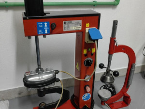 VULKANIZERSKA PEGLA KRPLJENJE GUMA CORGHI VP 40