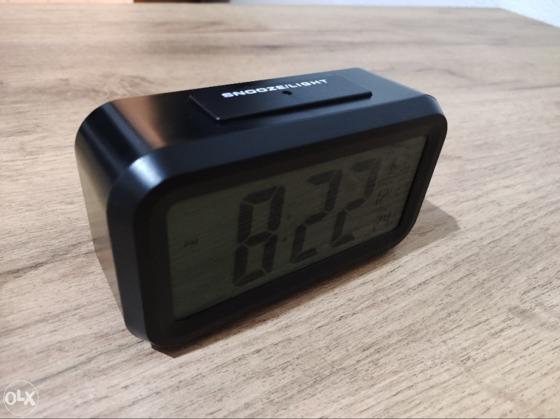 Budilnik SVEN sa funkcijama / JYSK Zidni i Stoni Satovi OLX.ba