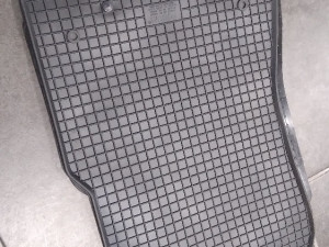 PATOSNICE PODMETAČI GUMENI PEUGEOT PARTNER 08-