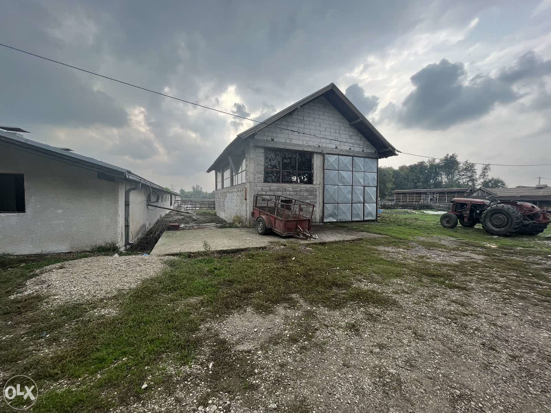 EOS / POSLOVNI OBJEKAT / SRBAC / 490m2