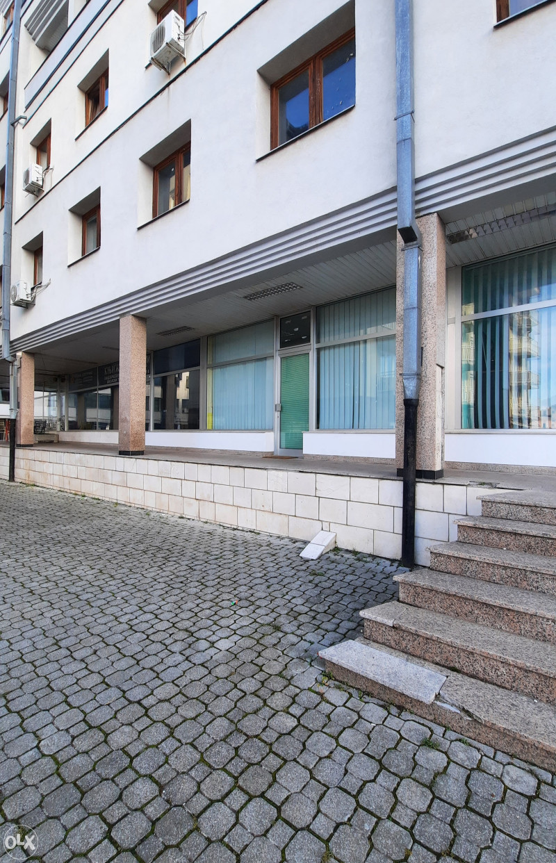 Poslovni prostor Pale - 30 m2 (CENTAR) 2